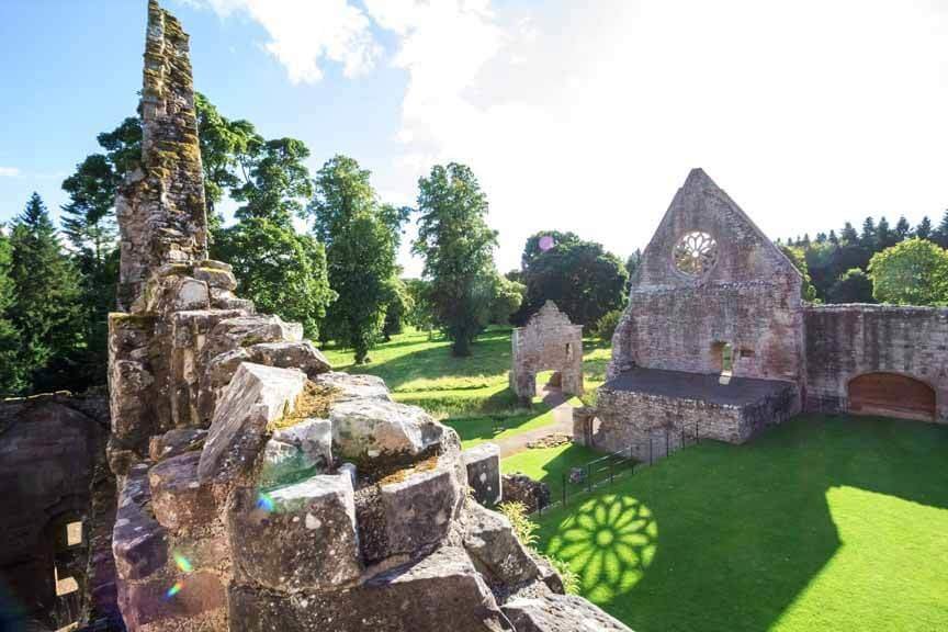 Ornamentfenster in Dryburgh Abbey