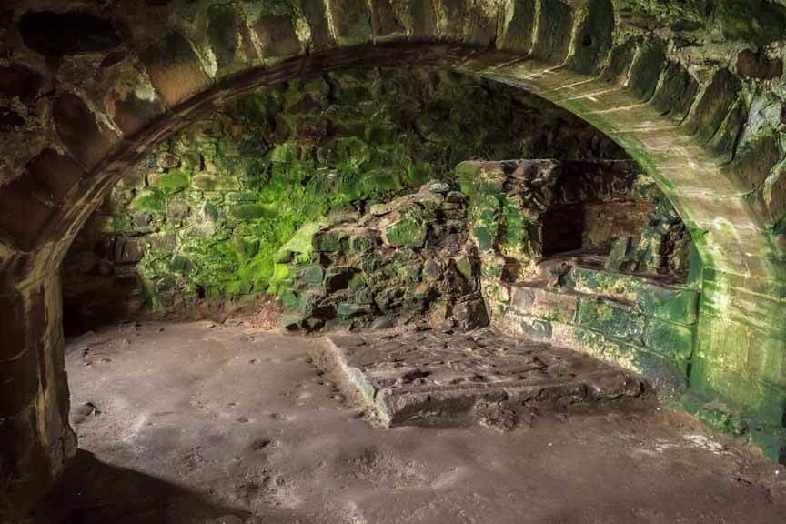 Küche mit grossem Ofen in Dunnottar Castle