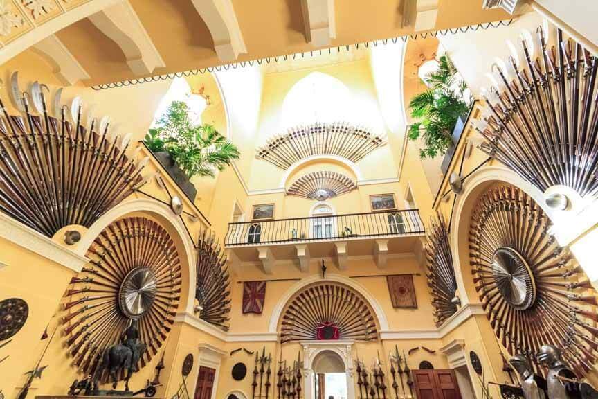 Waffenhalle in Inveraray Castle